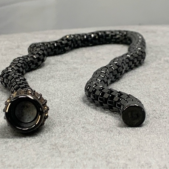 Dark chrome gunmetal chain tubular link crystal rhinestone magnetic necklace - Picture 7 of 10